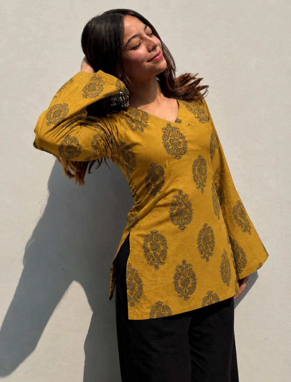 The Perfect Blend of Comfort & Style – Women’s Short Kurti Collection