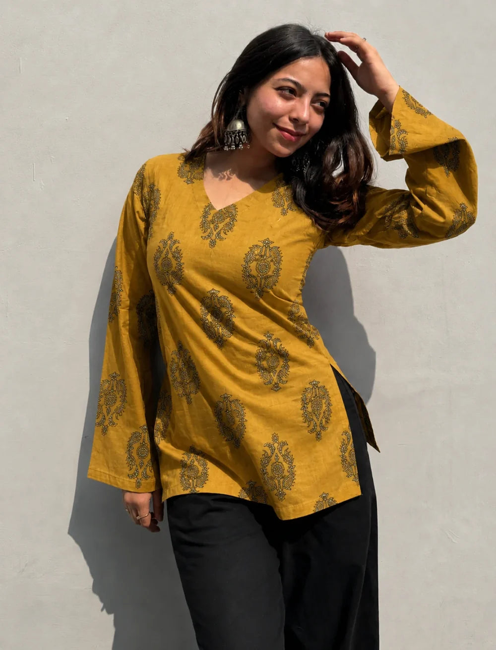 The Perfect Blend of Comfort & Style – Women’s Short Kurti Collection