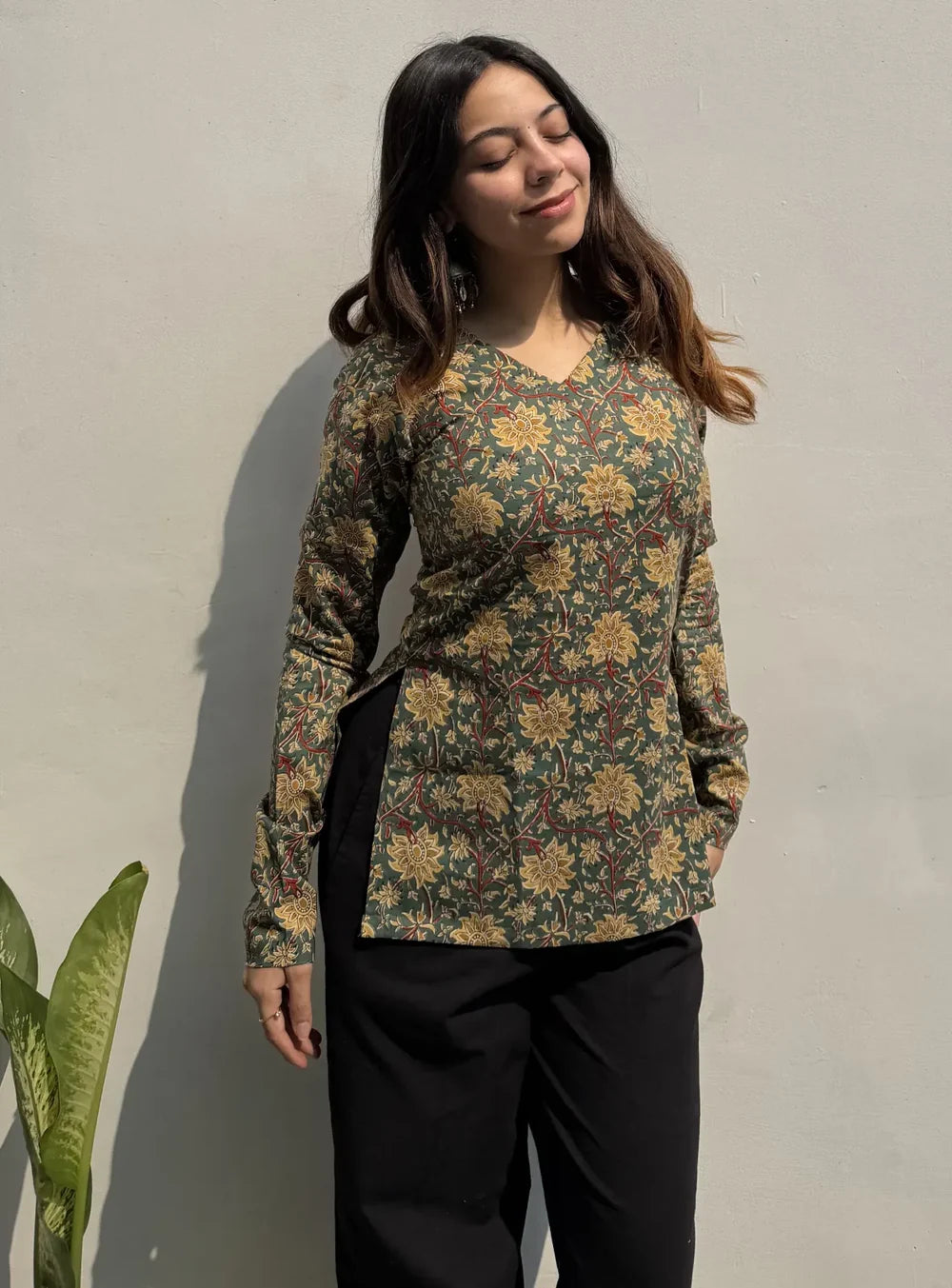 Bloom in Style – Elegant & Trendy Short Kurtis for Women