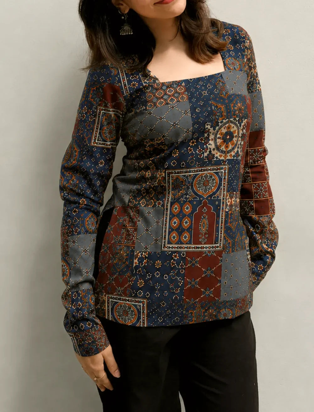Beautiful Short Kurti for Women – Fashionable Indian Ethnic Wear Perfect for Casual and Special Occasions