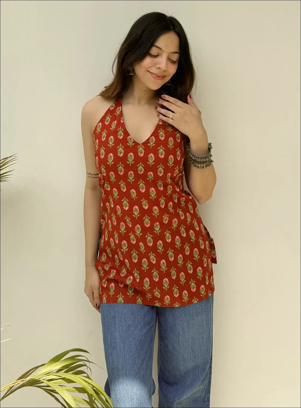 Effortless Elegance – Trendy Short Kurtis for the Modern Woman