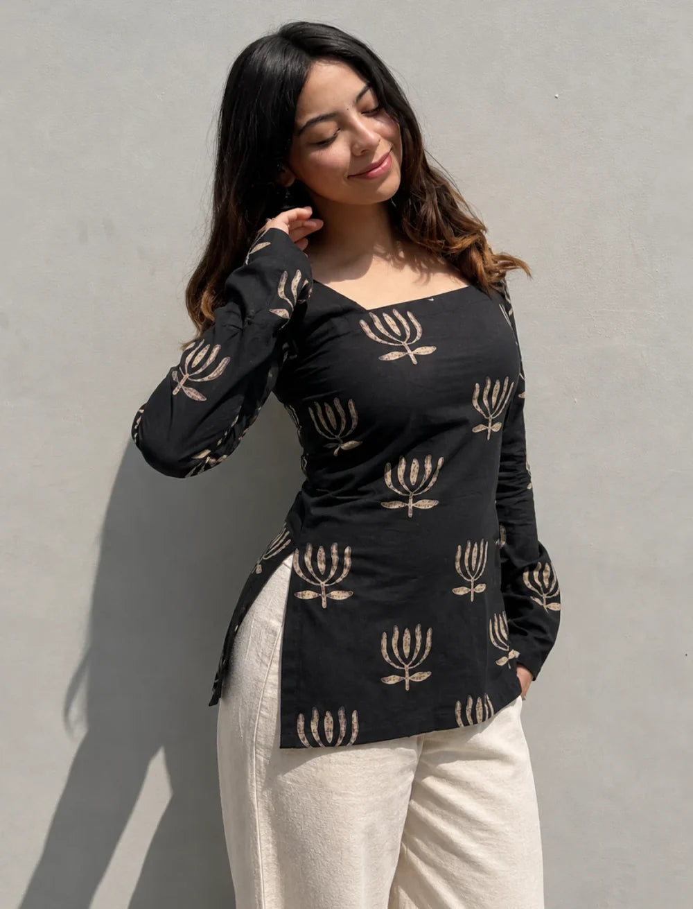 Women’s Elegant Short Kurti – Stylish Ethnic Wear for Casual & Festive Occasions