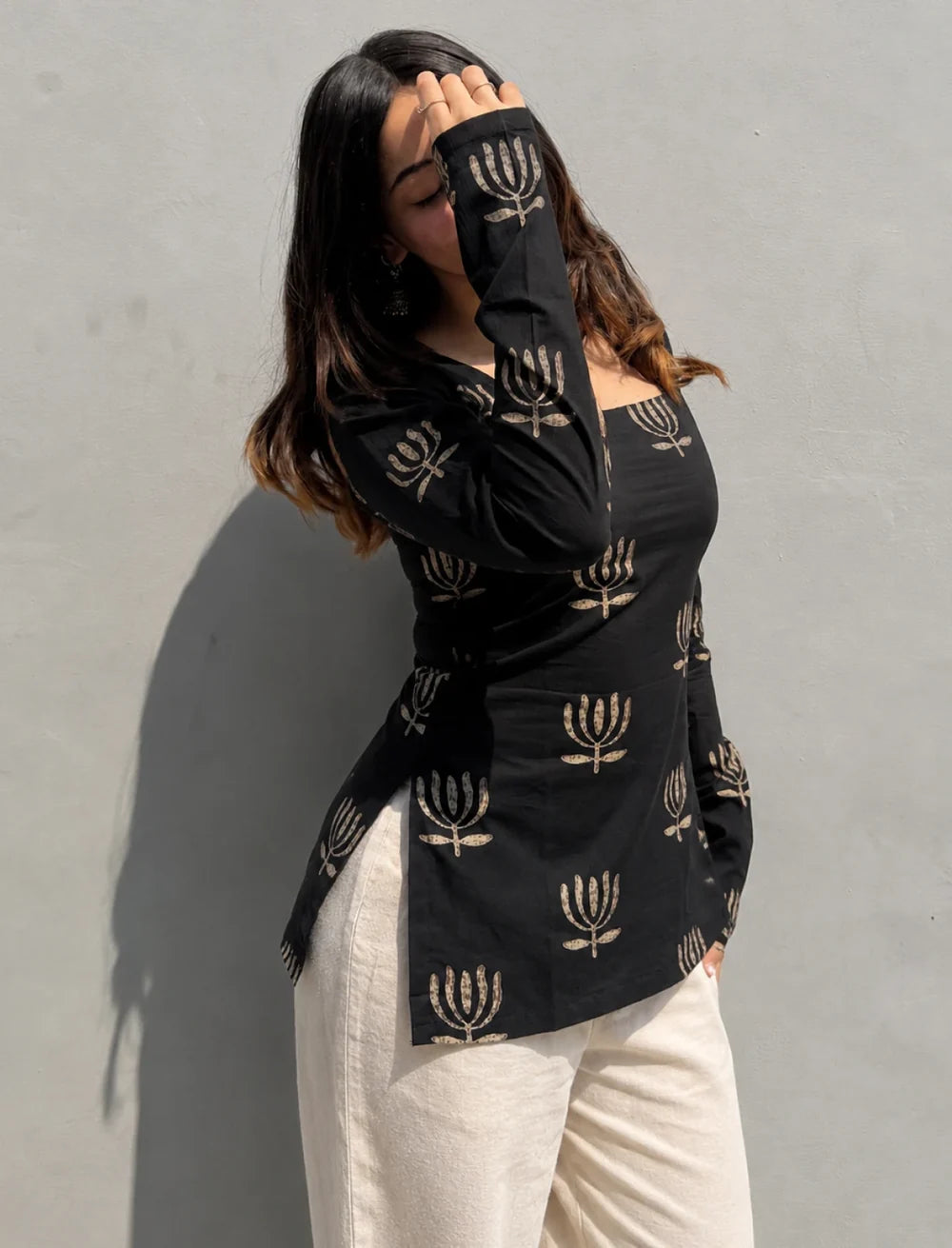 Women’s Elegant Short Kurti – Stylish Ethnic Wear for Casual & Festive Occasions