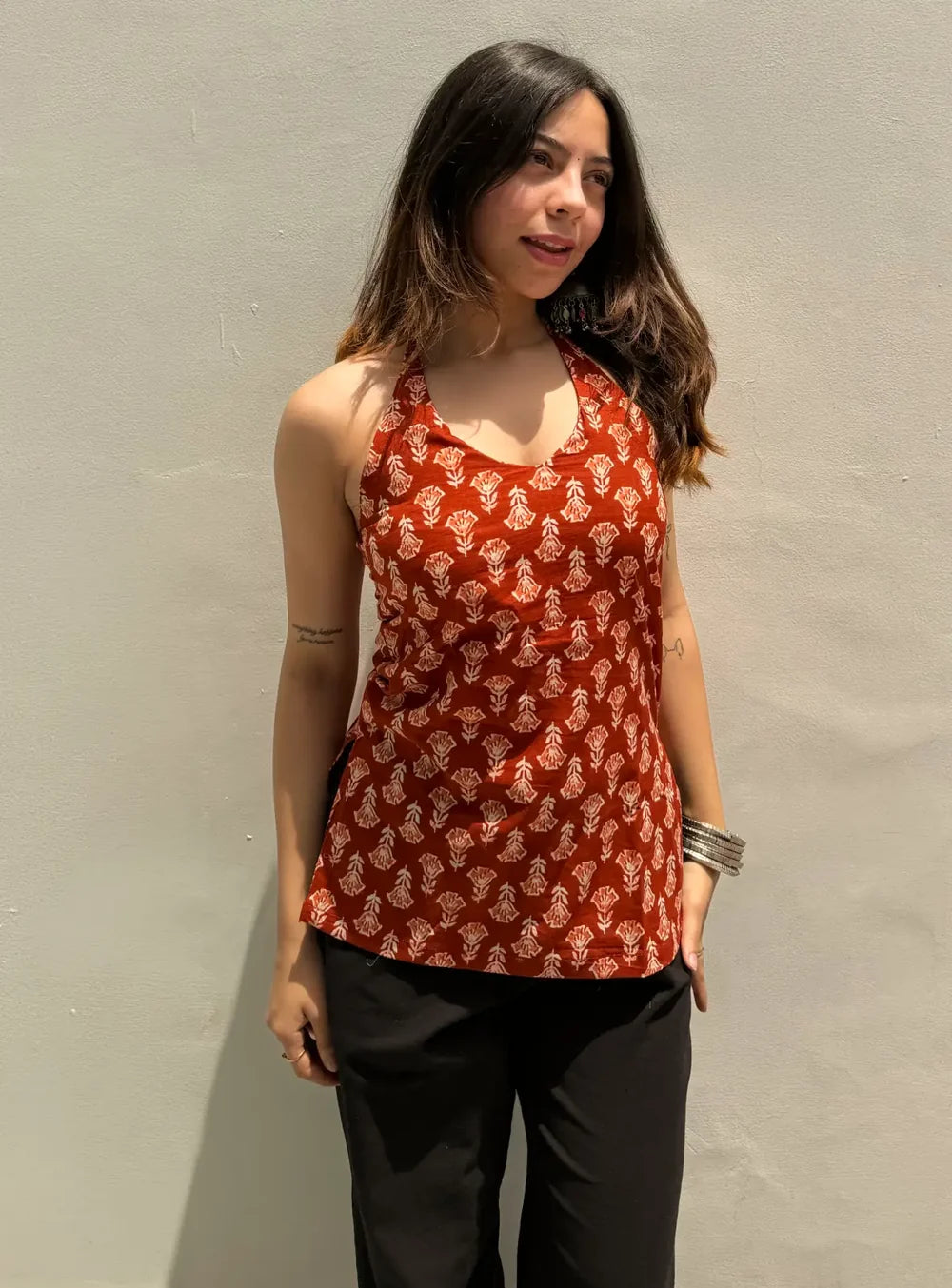 The Chic Kurti Edit – Modern Styles with a Touch of Tradition