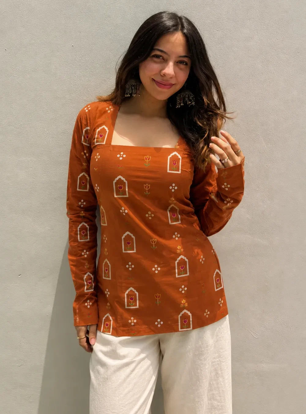 Stylish Women’s Short Kurti – Trendy Indian Ethnic Wear for Casual, Office & Festive Looks