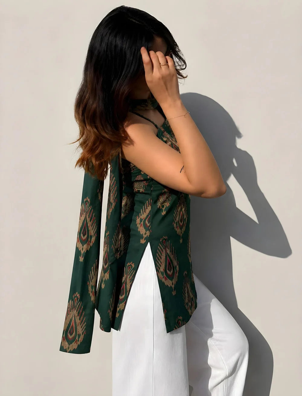 The New Desi Look – Trendy Short Kurtis Bringing Fresh Style to Your Wardrobe