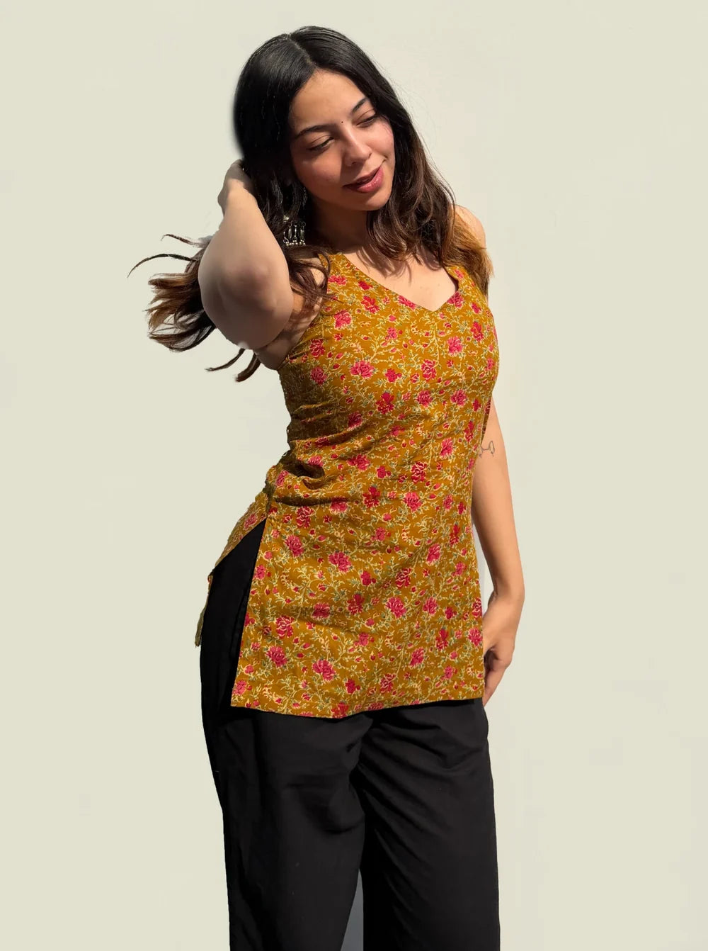 Tradition Meets Trend – Contemporary Short Kurtis for Women