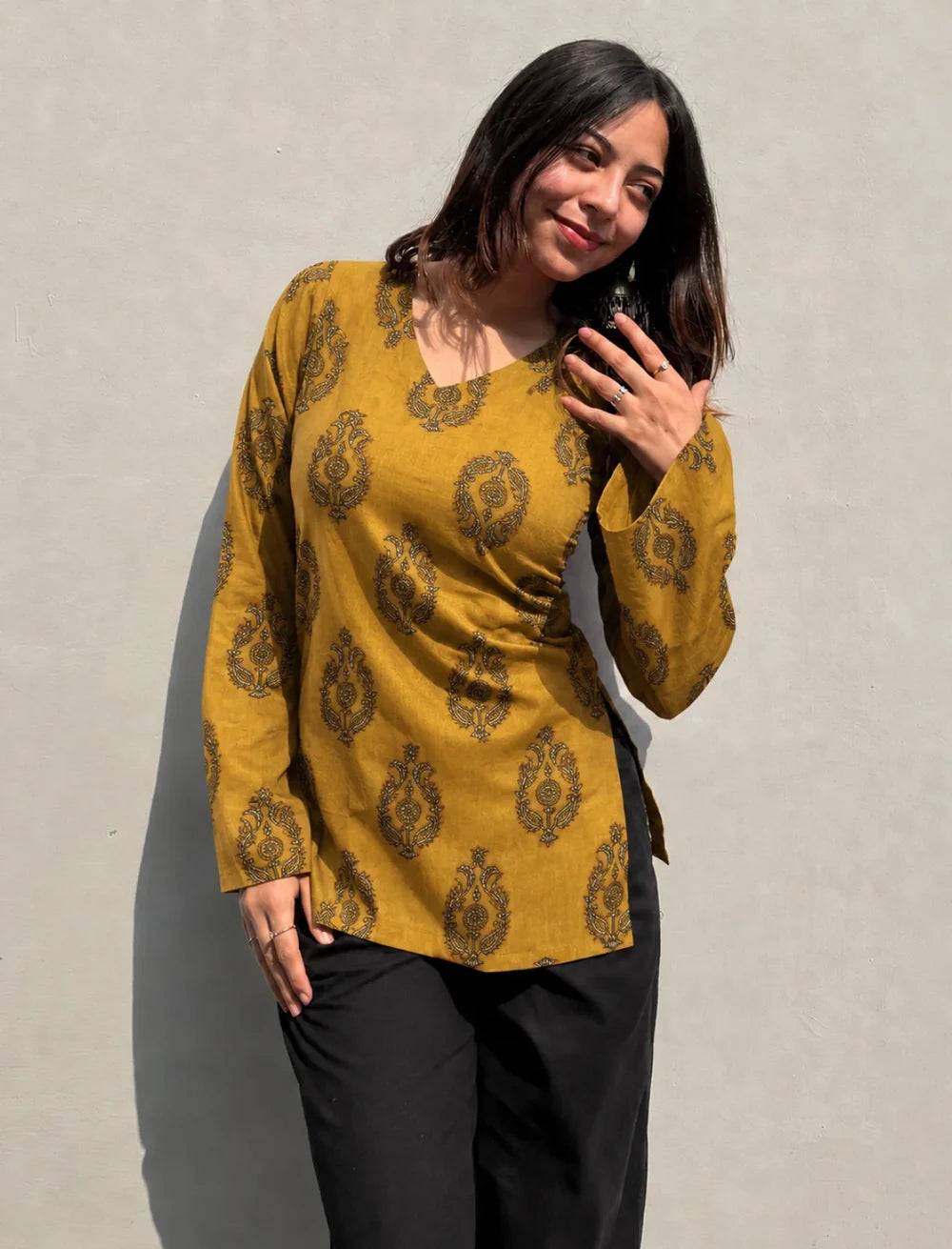 The Perfect Blend of Comfort & Style – Women’s Short Kurti Collection